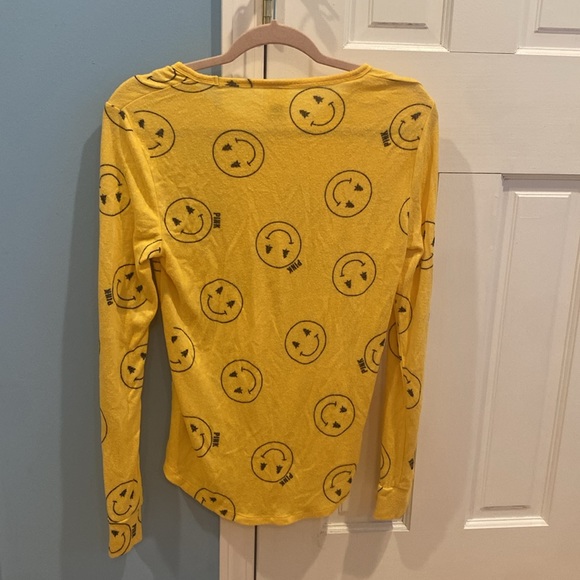 PINK Victoria's Secret Sleepwear Shirt - Picture 4 of 8